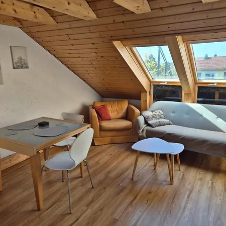 Chagall - Helles Und Gemuetliches In Uninaehe